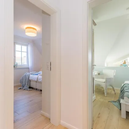 Rosenbergsiedlung _duenenrose_ Holiday home Zingst